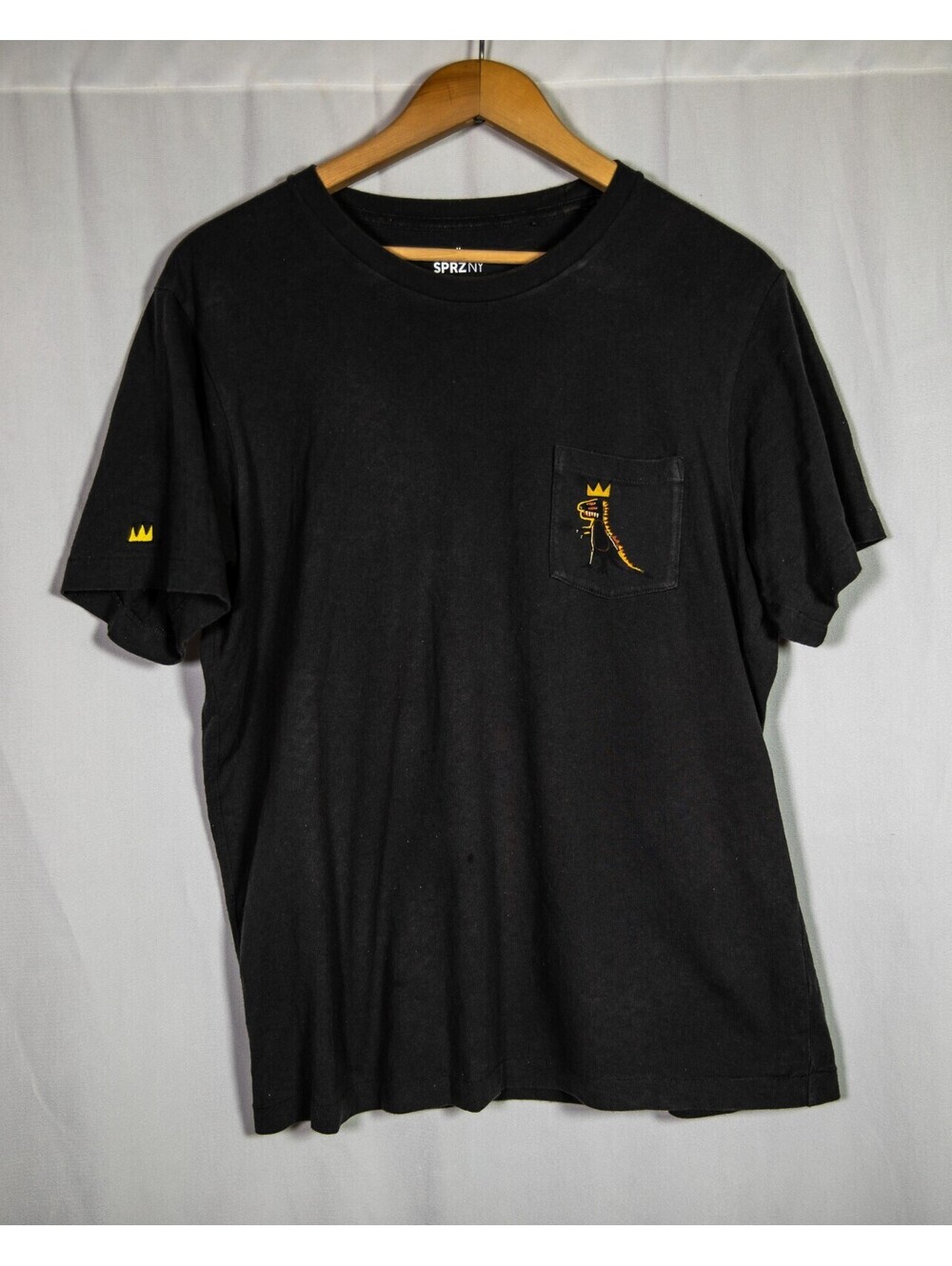 Jean Michel Basquiat Uniqlo T-Shirt Pocket Tee SPRZ NY Dinosaur Pop Art Men's M